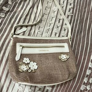 Liz Claiborne Purse in Excellent Condition!!